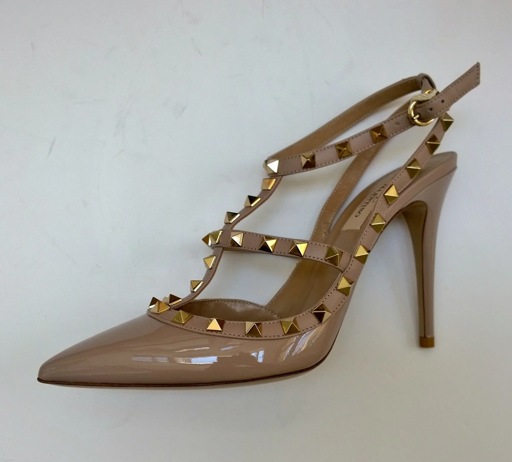 Valentino Garavani Rockstud 100 Poudre Nude Patent Heels